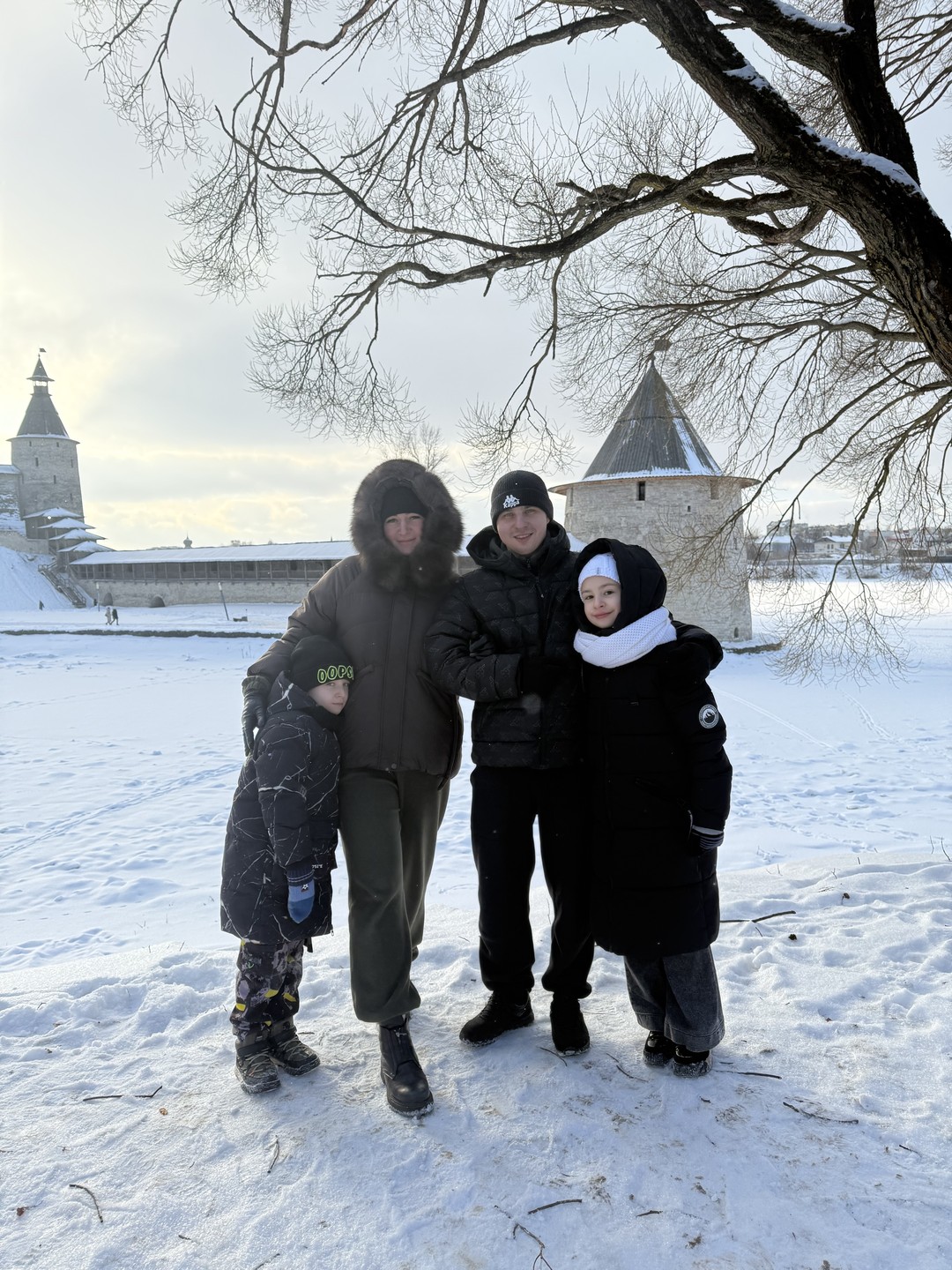 Очень понравилась экскурсия по Кремлю! Гид Ольга просто супер! Очень интересно и информационно! Ходили всей семьей)Дети