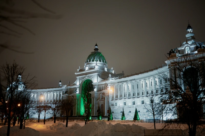 Дворцы вечерней Казани