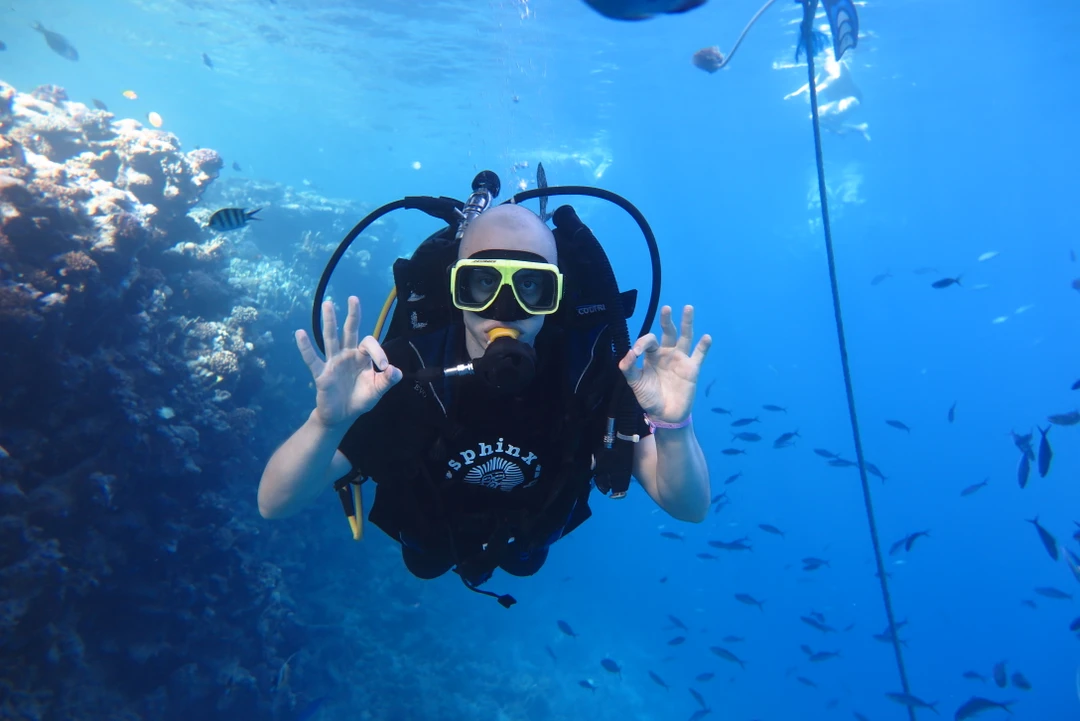 Это было круто. Исполнено профессилнально, общались вежливо и дружелюно. Привезли, увезли, объянили суть мероприятия, правила безопасности