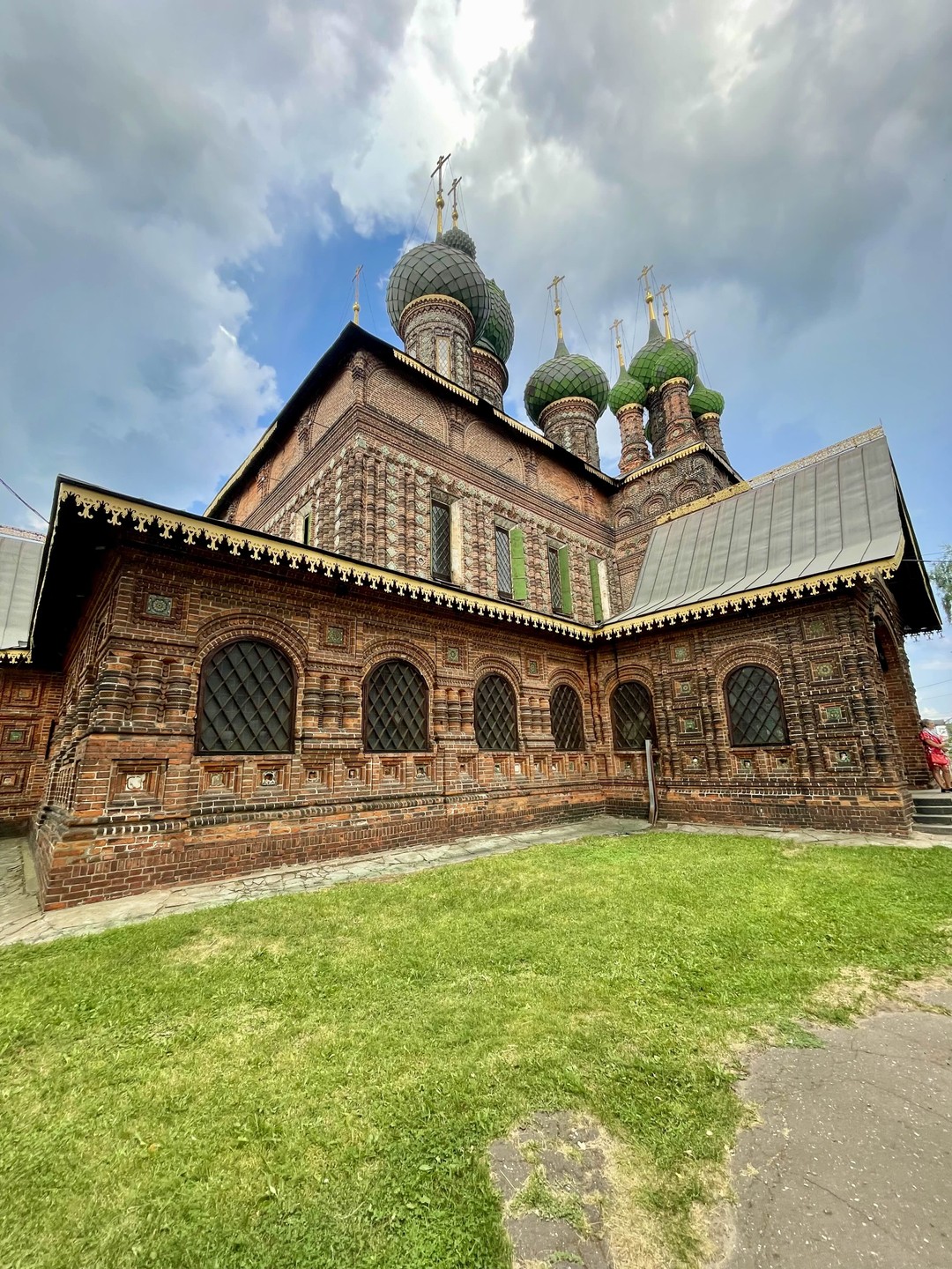 Знакомство с Ярославлем на авто-пешеходной экскурсии в группе (Князева)