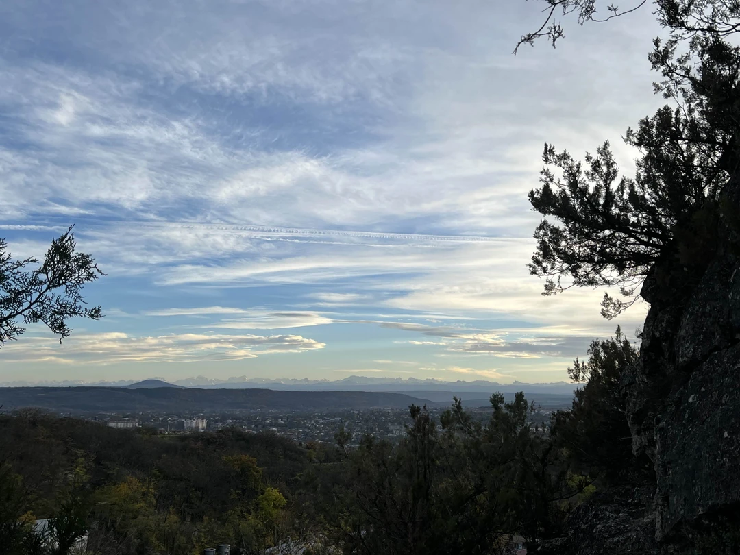 Сегодня был замечательный день! Были на экскурсии вместе с дочкой 12 лет. Остались с очень приятными