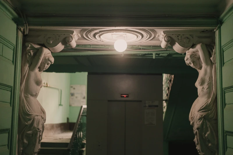 Петербург аристократов, Петербург бедняков