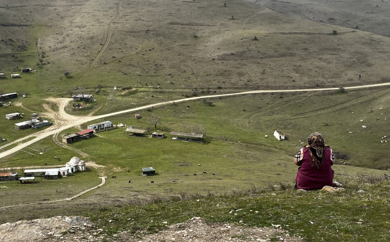 Огромное спасибо Туралу за великолепно проведенный день в окрестностях Баку. Спасибо за рассказ об уникальном розовом