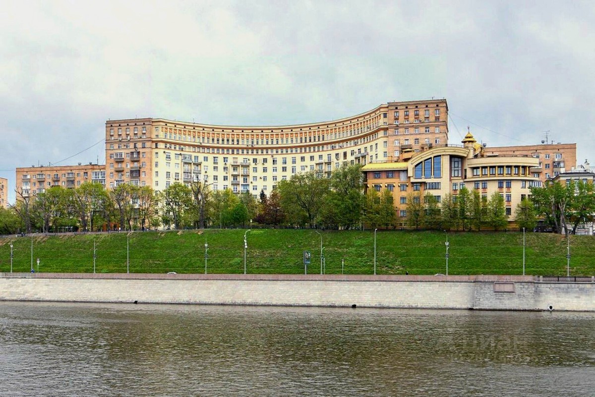 На речном трамвайчике от Киевского вокзала до парка «Фили» (7/12)