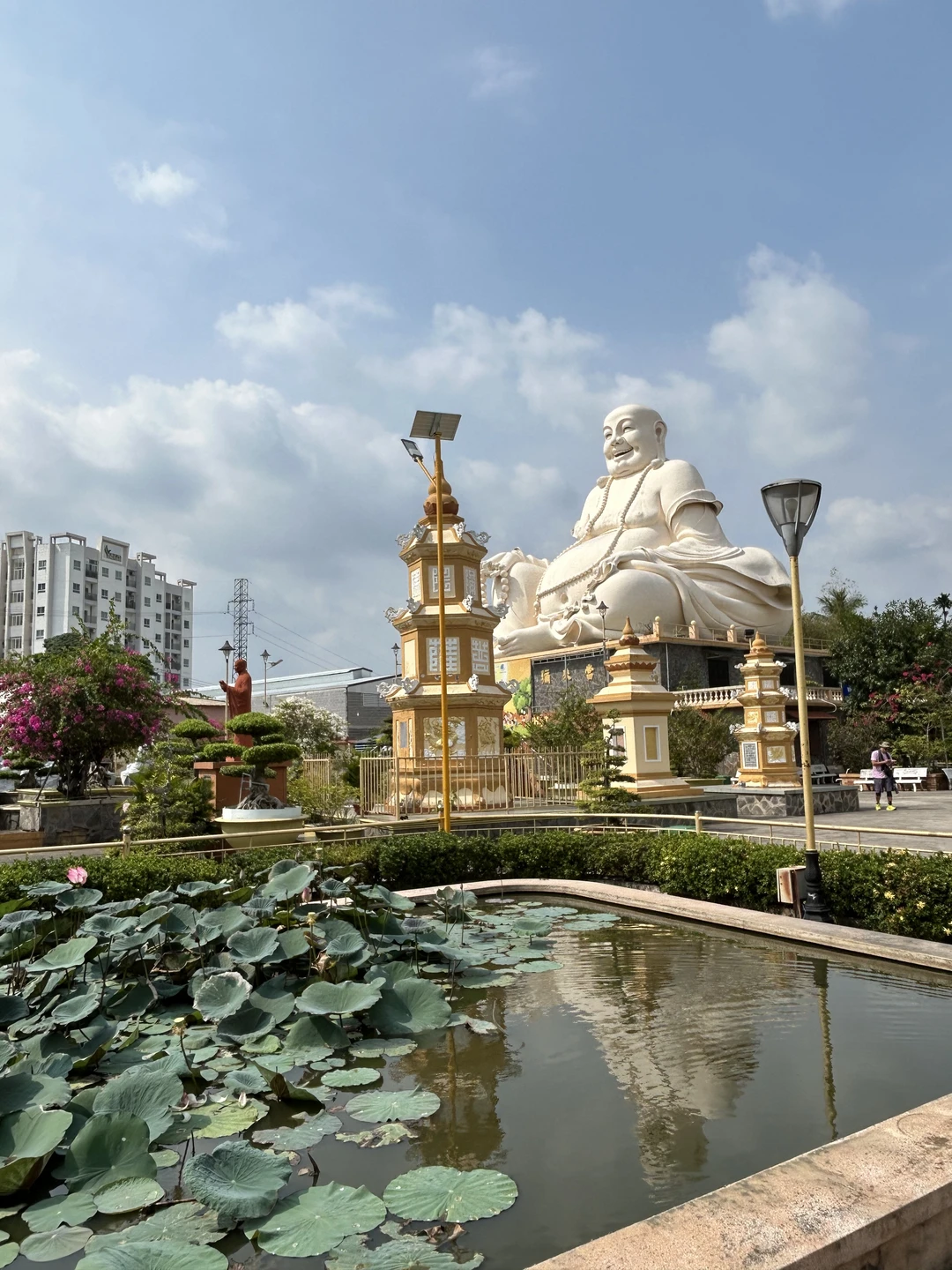 Красиво и познавательно. Кханг (Коля) прекрасный экскурсовод