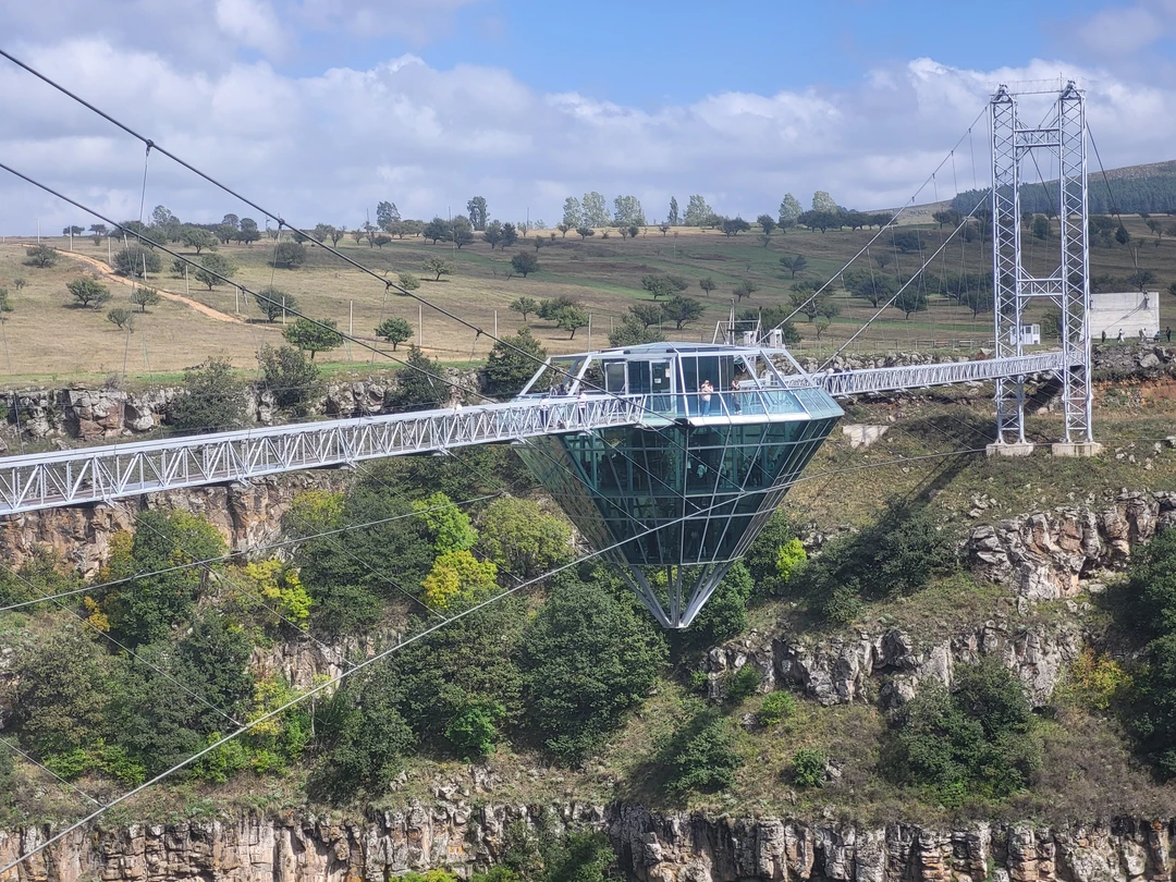 Бриллиантовый мост, каньон Дашбаши и каскадные водопады (Денис)