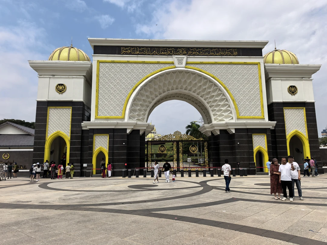 Отличая экскурсия. Прилетели из Паттайи на пару дней в КЛ. В Малайзии первый раз, поэтому посчитали