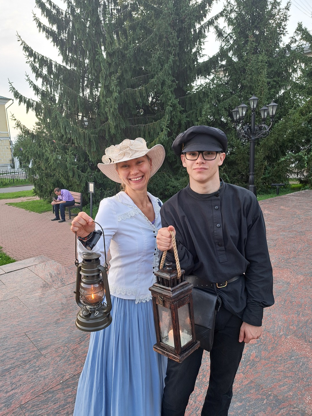 Вечернее путешествие по Костроме с гидом-фонарщиком (Надежда)