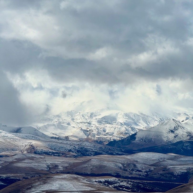 Экскурсия невероятная, виды, открывающиеся во время неё, просто не передать словами: захватывает дух от величия и
