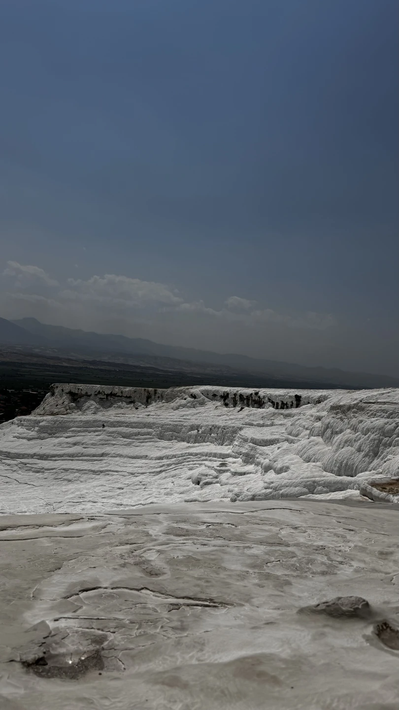 Нам очень понравилось, Угур отличный гид и рассказчик, места просто потрясающие, а какие виды шикарные увидели
