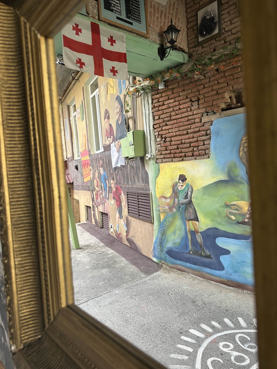 Понравилось все на 100%. Красивый маршрут, живые интересные рассказы, приятная красивая женщина Мария. Очень колоритная, вкусная