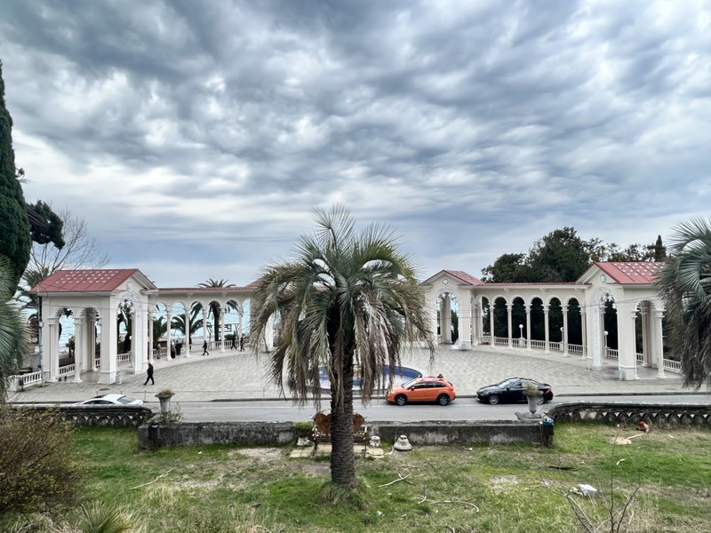 Экскурсия оправдала все ожидания благодаря необыкновенным знаниям истории и мастерству изложения экскурсовода из Абхазии Алиму. В