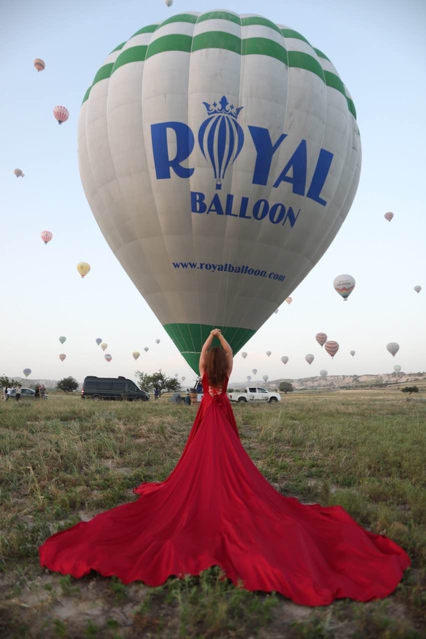 Фотосессия и ее организация просто великолепна. Фотограф Ибрагим помог с выбором платья,постоянно на связи,фотографии ослепительные,а видео