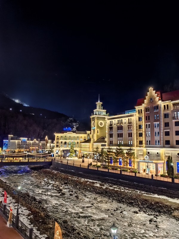 В «Розу Хутор» - через посёлок Красная Поляна