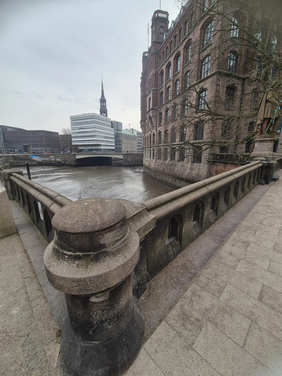 Экскурсию провела Настя