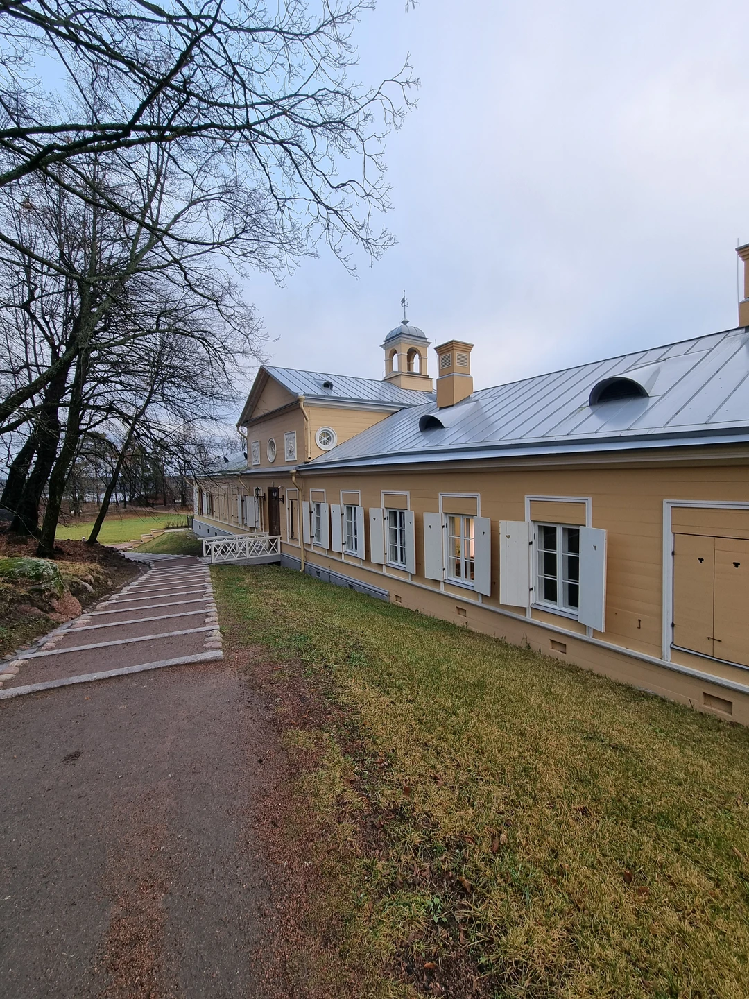 Все прошло на отлично. Забронировала экскурсию за один день до поездки, хотя можно и на месте