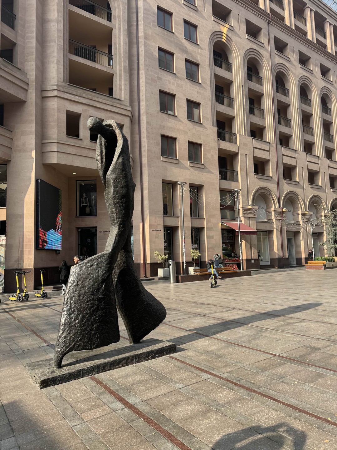 Прекрасная прогулка, Софья отличный собеседник и обладает глубокими знаниями! С ней комфортно общаться!