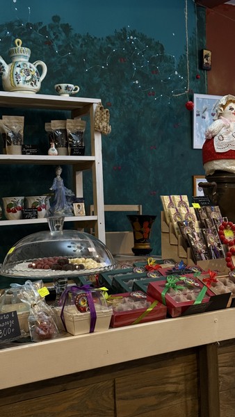 Посетили мастер-класс вместе с детьми. Очень понравилось, особенно дочери! Мастер-класс был просто идеальный! Организатор очень отзывчивый,милый,добрый,разговорчивый