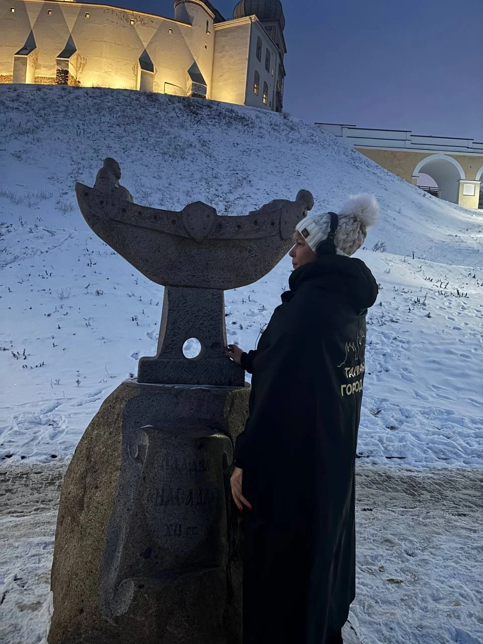 Были на этой экскурсии. Утром забронировали, вечером уже экскурсия. Всё хорошо организованно, безопасно. Ни где не