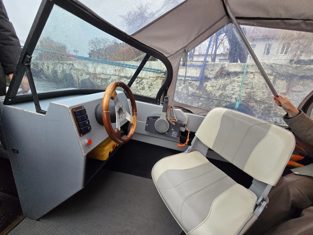 Объехали не все обещанные локации (не было Филинской бухты, хотя, судя по фото из отзывов, людей