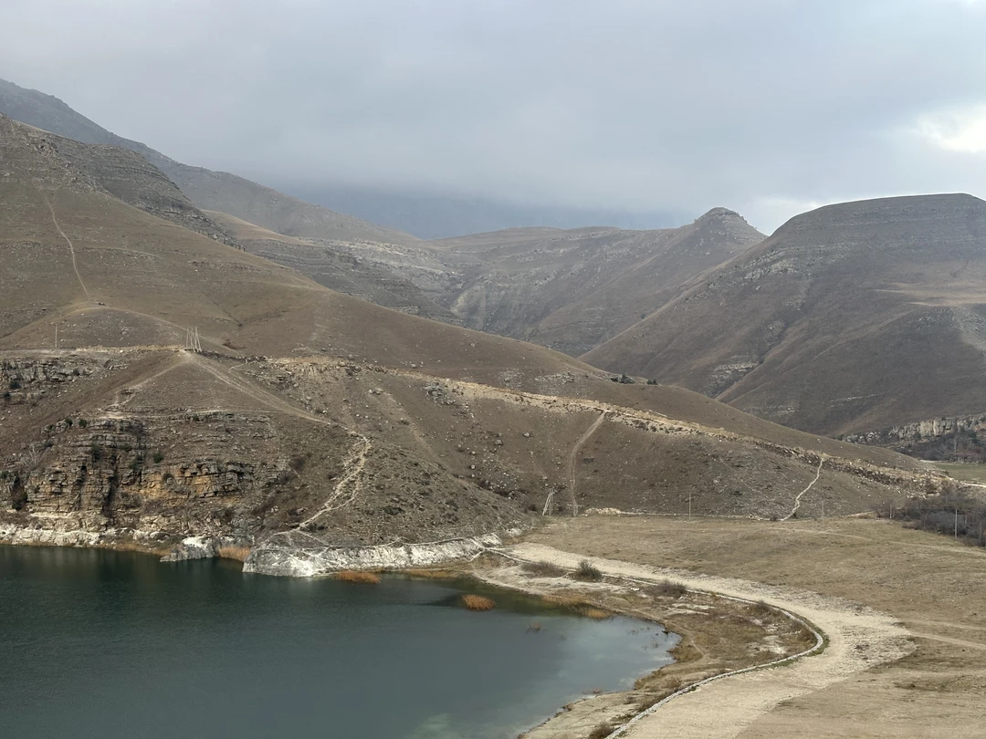 Спасибо Борису за экскурсию! Очень все понравилось, передвигались с комфортом! Локации все интересные и красивые! Так