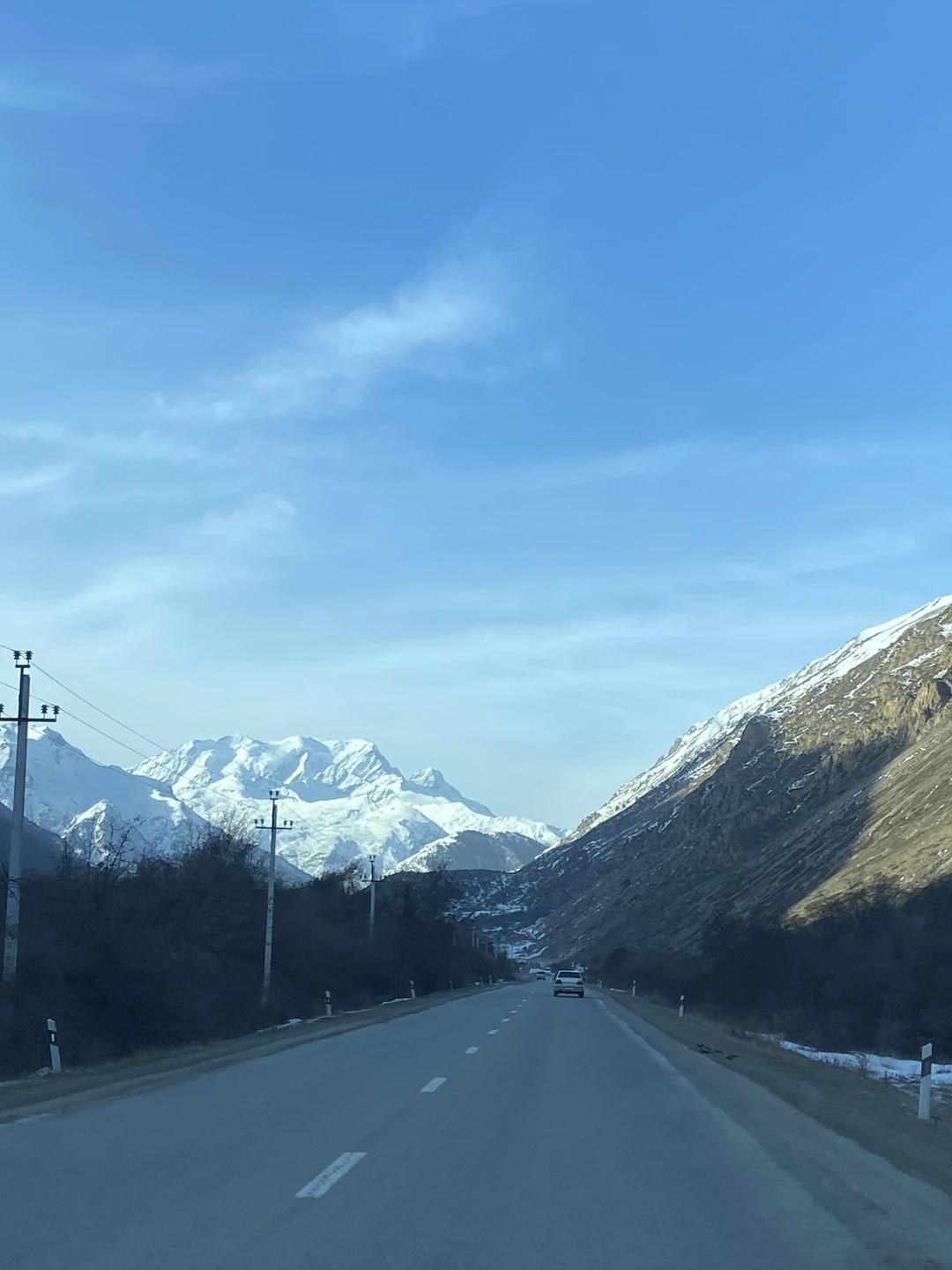 На джипе к Эльбрусу: Гижгит, поляна Азау и поляна Нарзанов (Елена)