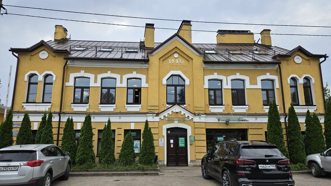 Экскурсия организована здорово - и поездки и обед. А главное - места интересные и гид Ольга очень увлекательно рассказывает