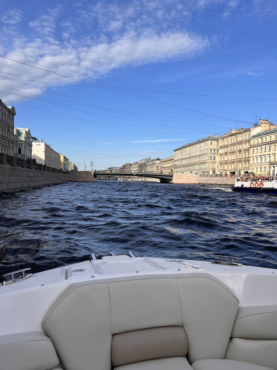 По рекам утреннего Петербурга - на катере и в небольшой группе (Ольга)