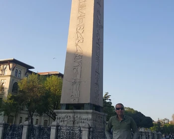 Встреча, размещение в отеле, первая прогулка по Стамбулу, посещение Голубой мечети