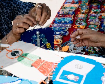 Прогулка к водопадам, горные реки и остров-скала