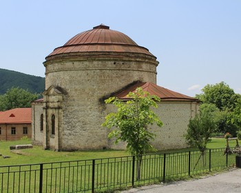 Дворец шекинских ханов и село Киш