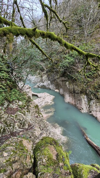 Всё было максимально удобно и индивидуально организовано. Широкий спектр знаний экскурсовода позволял общаться на любые темы.