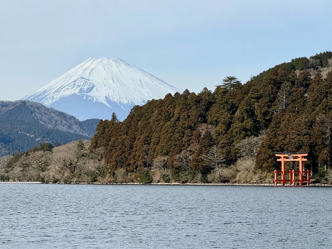 Потрясающий день! Отличная экскурсия! Организовано комфортно, очень увлекательно! Ни минуты не пожалели что решили поехать! Огромное спасибо!