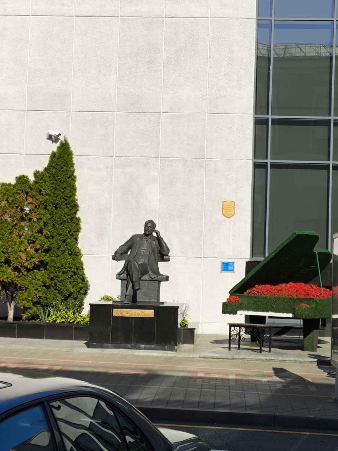 Отличная экскурсия! Спасибо Александре! Здорово, когда экскурсовод на позитиве и в форме диалога готов общаться. Не