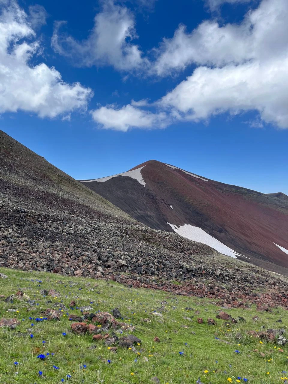 Нереальные эмоции! 🌋 Эта экскурсия — просто топ, однозначно рекомендую. Отдельное спасибо гиду Юлии — с