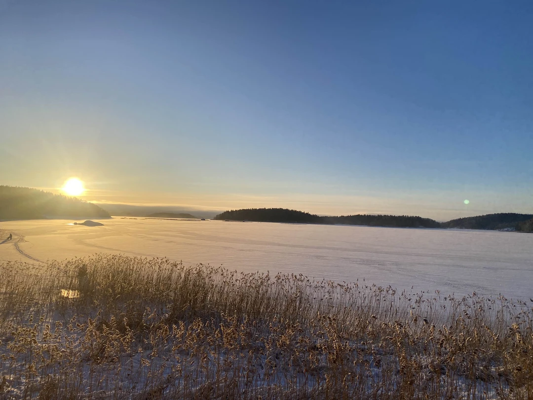 Самая лучшая экскурсия, самая интересная программа, отличный гид, жду новых маршрутов от Ярослава. Дети в восторге, друзья завидуют.)) всем рекомендую
