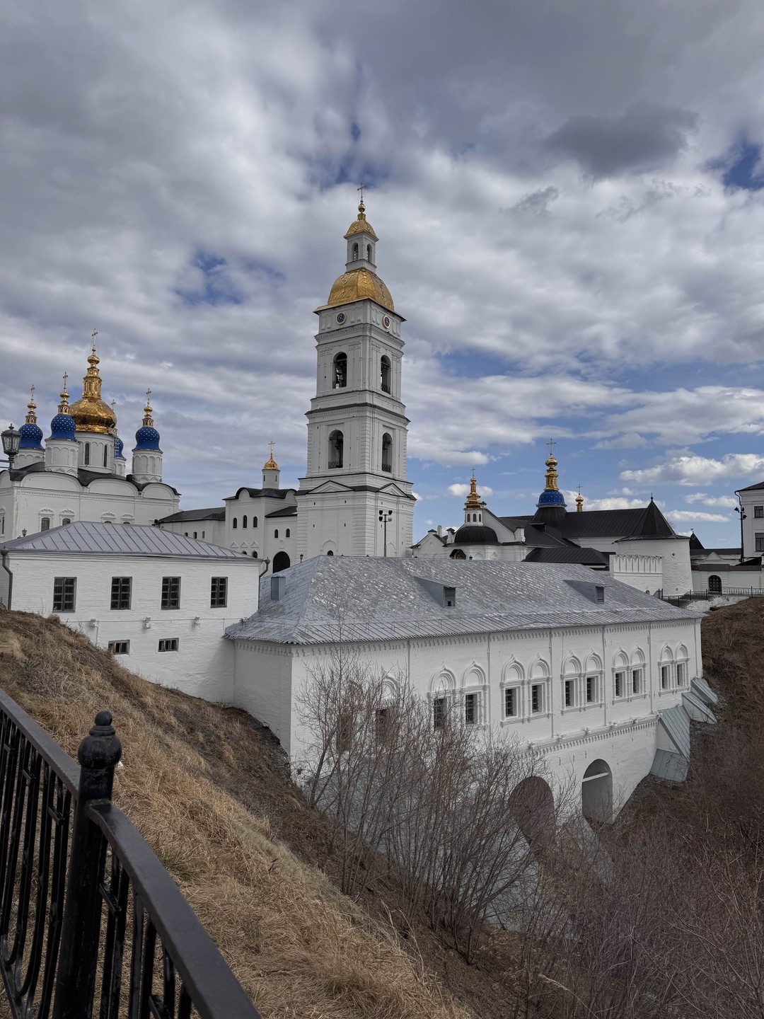 Огромная благодарность Людмиле за время, проведенное с пользой: отличные знания прошлого, настоящего, а также будущих событий города!