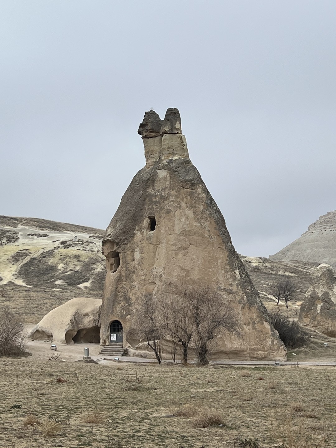 Мурат - идеальный гид! Отличный русский язык, хорошее образование, уроженец Каппадокии, невероятно обаятельный, внимательный человек. Логистика
