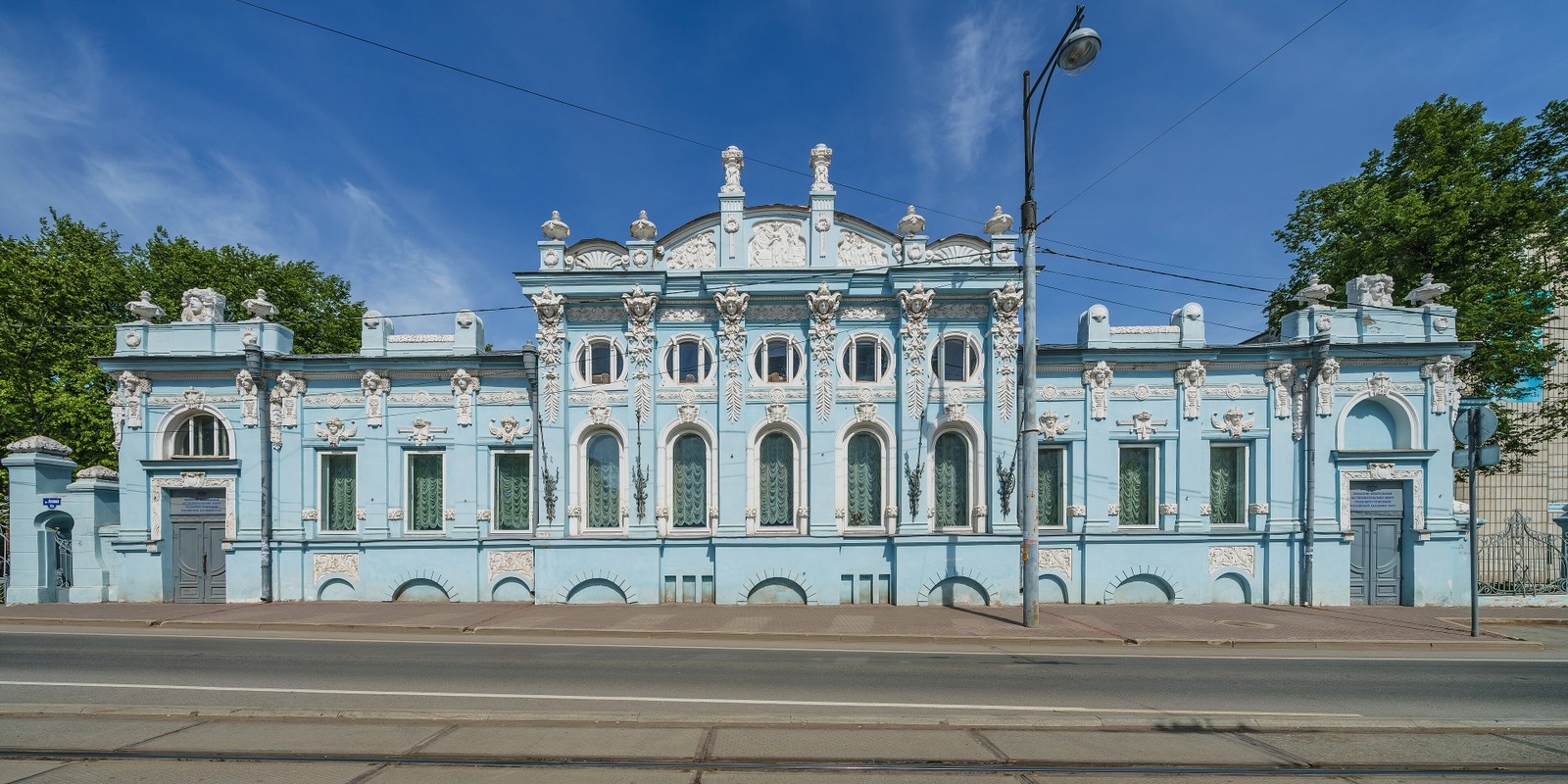 Главное изображение экскурсии - Автопешеходная экскурсия «Пермь через призму литературы»