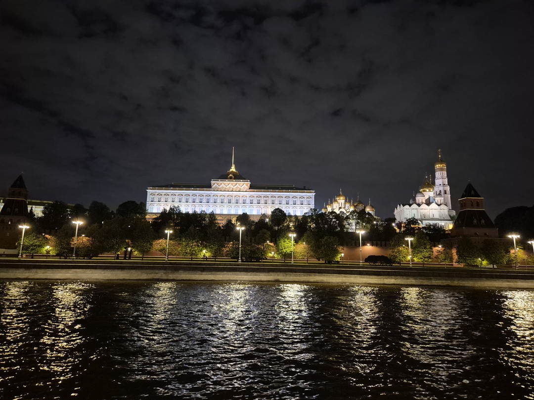 Мистическая Москва: экскурсия по центру столицы с гаданием (Ксения)