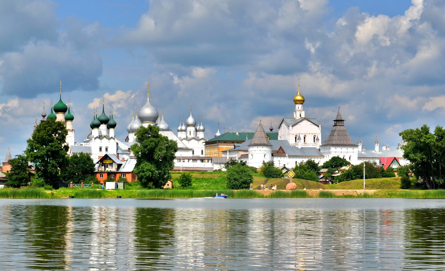 Главное изображение экскурсии - Из Ярославля — в Ростов Великий и Переславль-Залесский на вашем авто