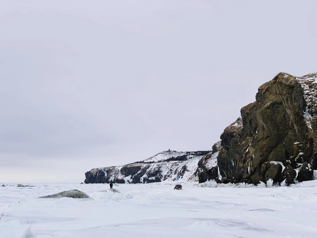 Зимний Сахалин: ледопады, кекуры и замерзшее море (Михаил)