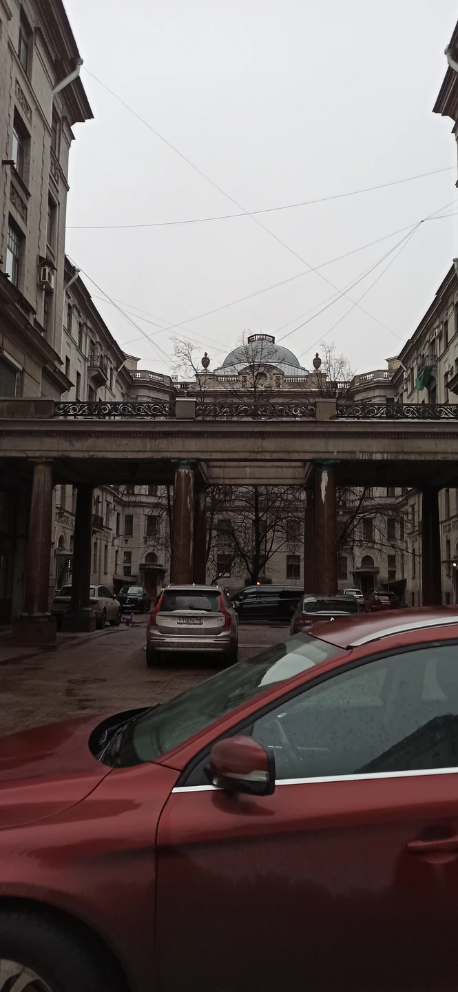 Благодарю Марию за проведённую 09.12.25 г. экскурсию! Прогулка была интересной и познавательной. Мария рассказала как стремительно