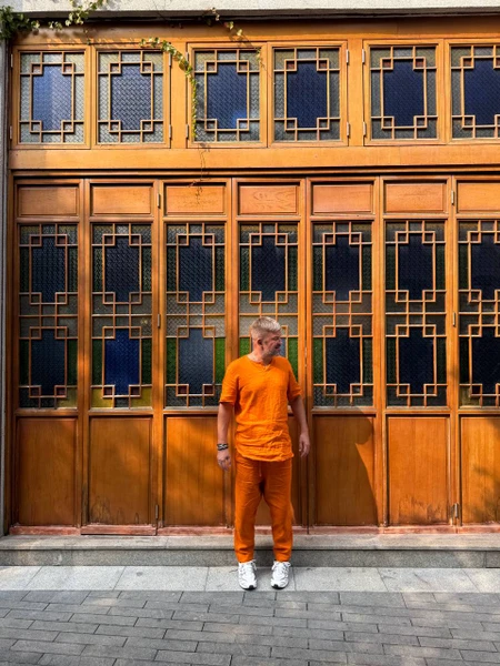 Антон показал нам совершенно потрясающий Гуанджоу! старый город, старинные сады и современные точки красоты города. Ценно