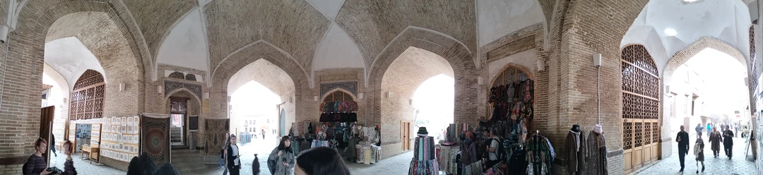 Выражаем огромную благодарность Акбару за заботу, информативность, пунктуальность и завлекательность в организаций нашей экскурсии! Наш замечательный