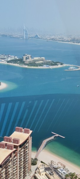 Гид у нас был Азиз. Молодой человек с прекрасно поставленной правильной речью. Хорошо знает историю. Много интересной информации. Спасибо большое