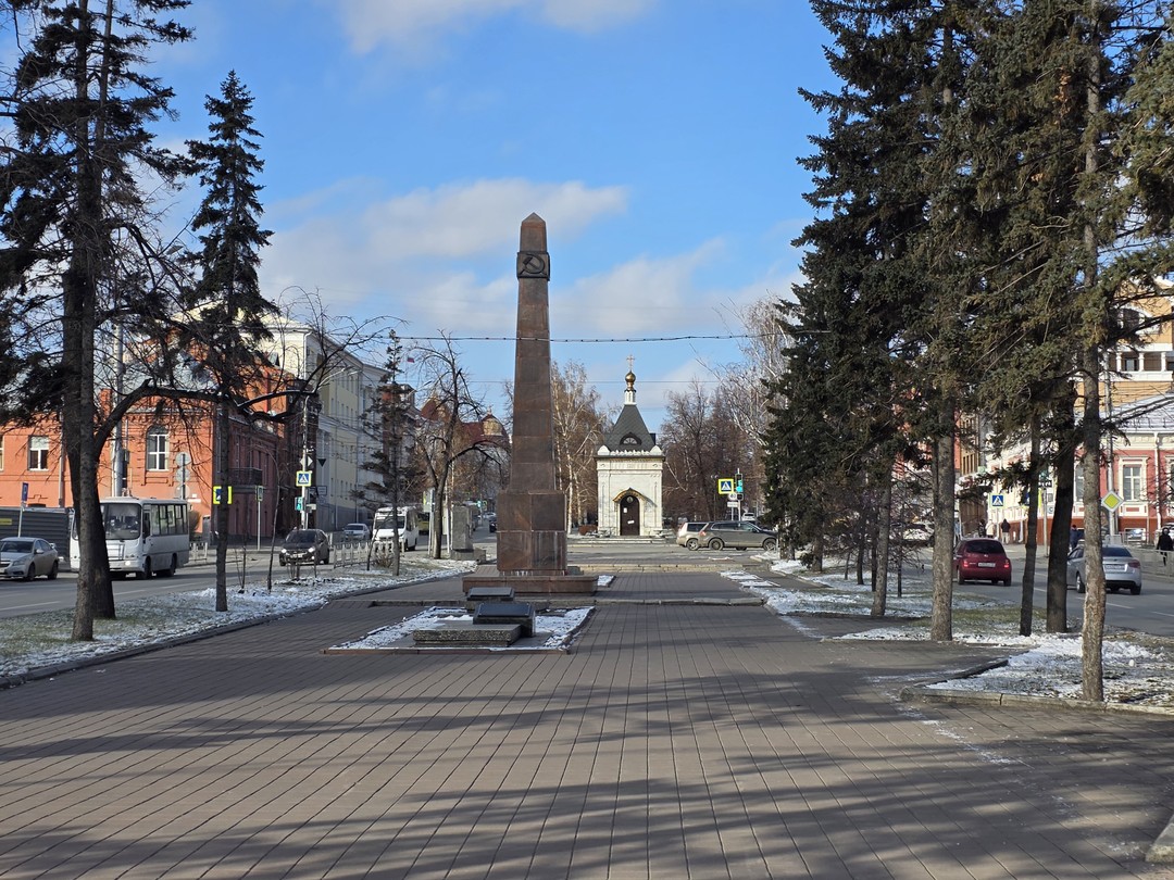 Отличная экскурсия. Юлия очень интересно рассказывает про город, причем это делает интерактивно, вовлекая участников, отвечает на
