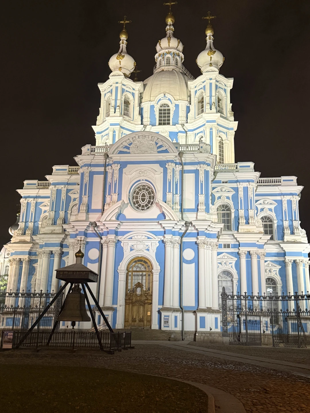 Ну мне так понравилась экскурсия, что прям эмоции зашкаливают!!! Три часа в мини группе на мини
