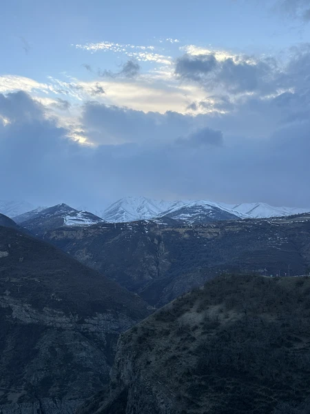 Арам, Тигран, большое спасибо за такую увлекательную экскурсию до Татевского монастыря 🙏