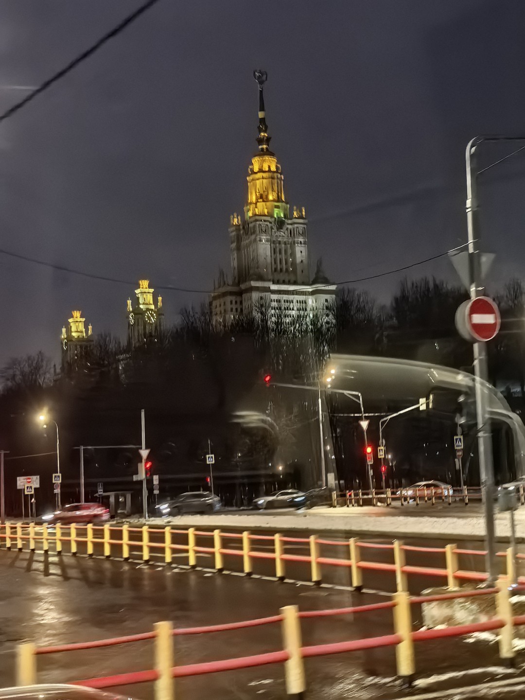 Замечательная экскурсия! Понравилось всё! Организатор, узнав, что мы бронировали через приложение - усадил нас на первые